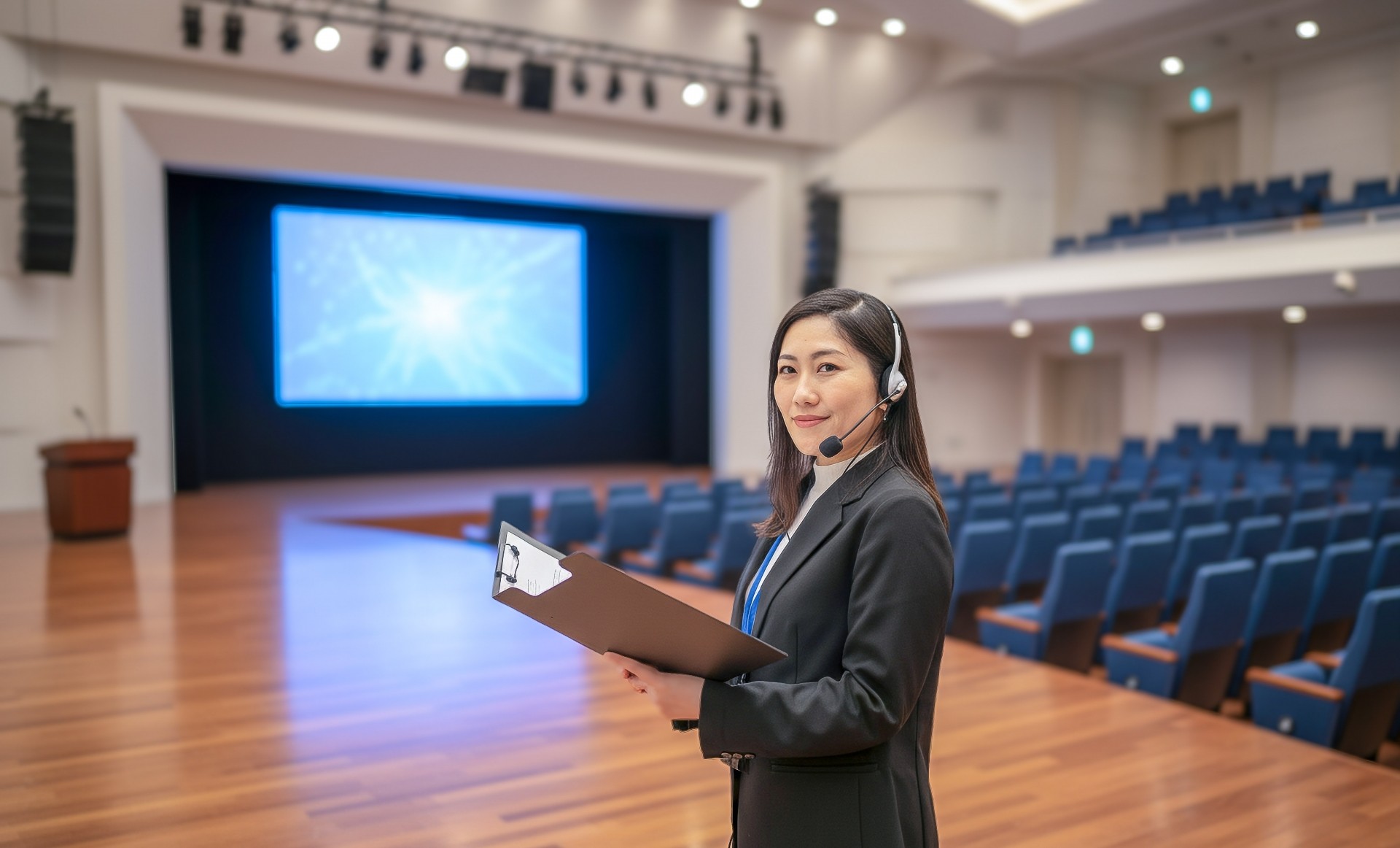 人と関わる仕事を通じて、成長を支える会社